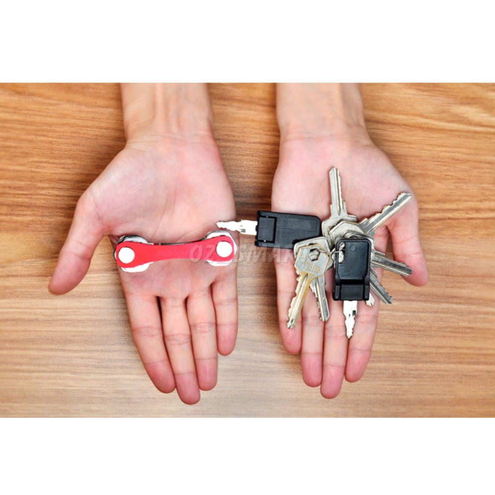 mini retractable key holder